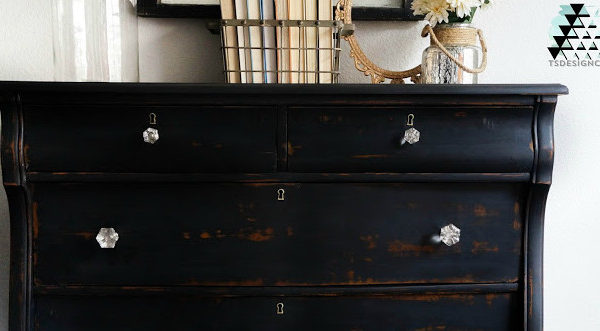 Milk Paint: The Good, The Ugly, & The Saving Grace
