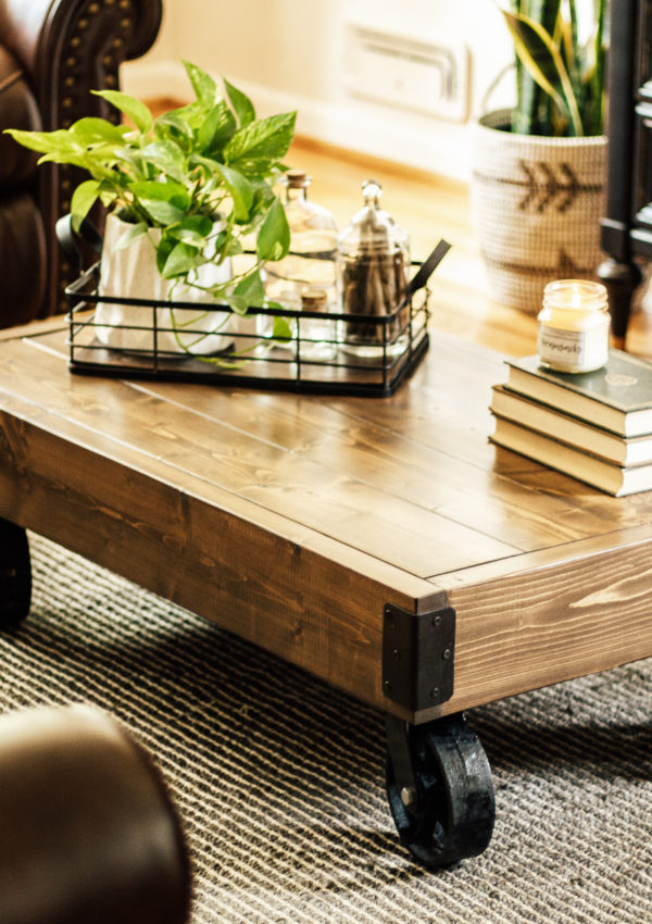 How to build an Industrial Coffee Table with Scrap Wood